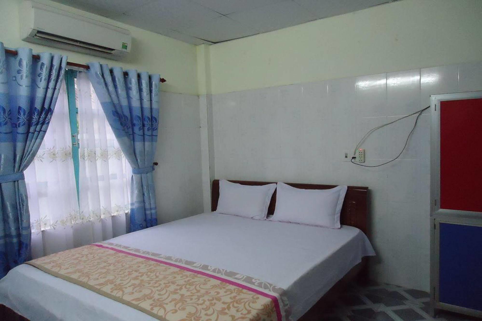 Anh Linh 1 Hotel Dong Hoi Exterior foto